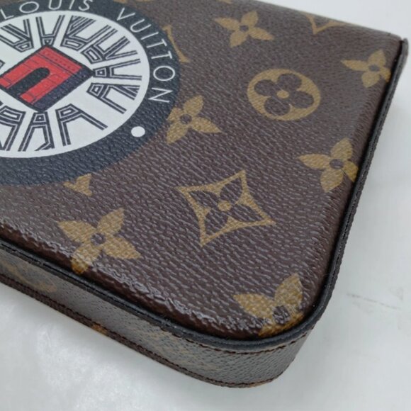 LOUIS VUITTON Felicie Pochette Limited Edition Monogram Canvas - Picture 8 of 16